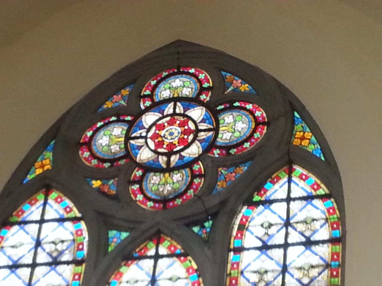 Eglise Ste-Walburge, vitrail du transept