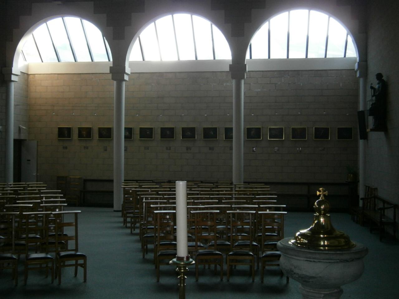 Eglise Ste-Marguerite, vue sur le chemin de croix